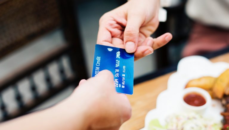 Banka Kartı ile İnternetten Alışveriş Yapmak Mümkün Mü?