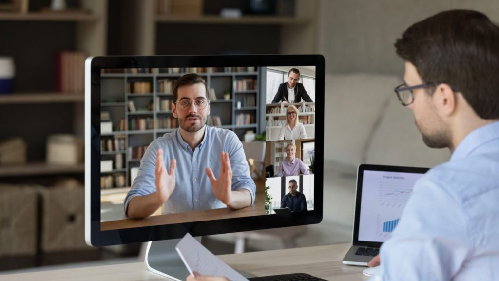 Tersine Mentorluk Nedir? Nasıl Yapılır? Tersine Mentorluk Örnekleri