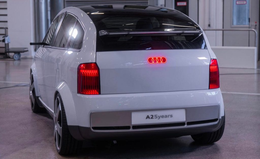 Audi’nin yeni elektrikli modeli A2 E-tron tanıtıldı