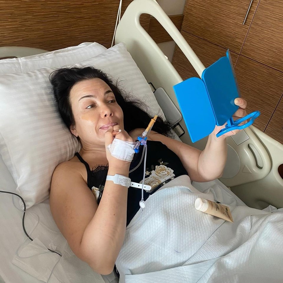 Deniz Uğur ameliyat oldu: Patoloji raporu birkaç gün içinde çıkacak – Son Dakika Magazin Haberleri