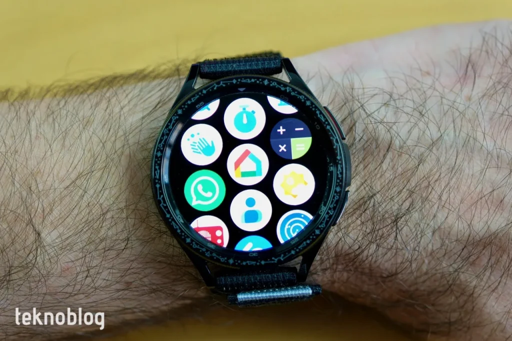 Samsung Galaxy Watch 6 için One UI 6 Watch güncellemesi