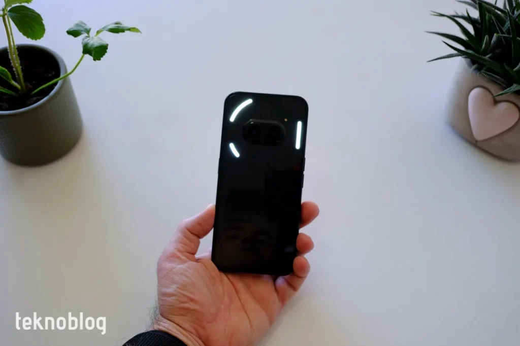 Nothing Phone (2a) Community Edition 30 Ekim’de tanıtılacak