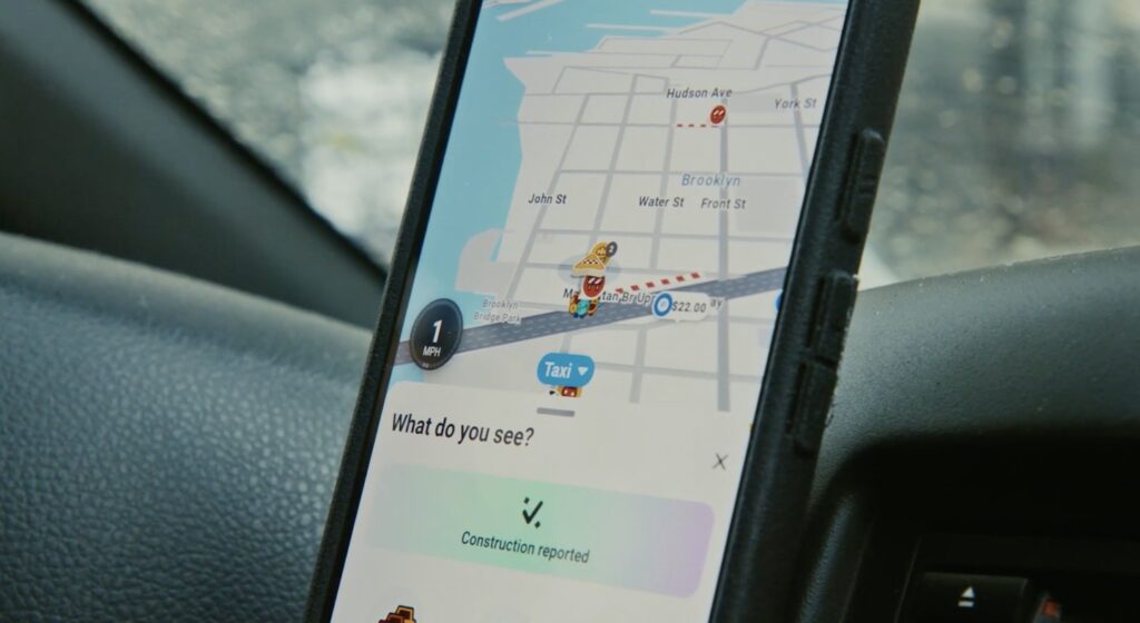 Waze sesli komutlarla olay bildirme özelliğini test ediyor