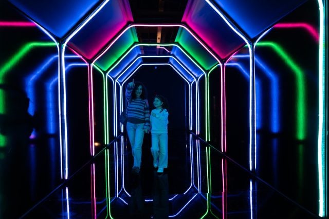 Dünyanın En Büyük Holografik Hayvanat Bahçesi İstanbul’da Açıldı