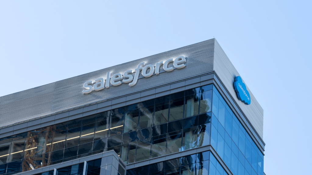 Salesforce, yapay zeka ürünlerinin satışı için 2000 kişiyi işe alacak
