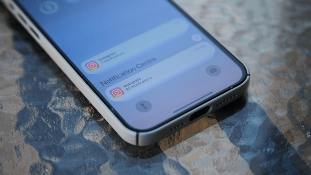 Apple, yanlış bilgi veren yapay zeka destekli bildirim özetlerini kapattı