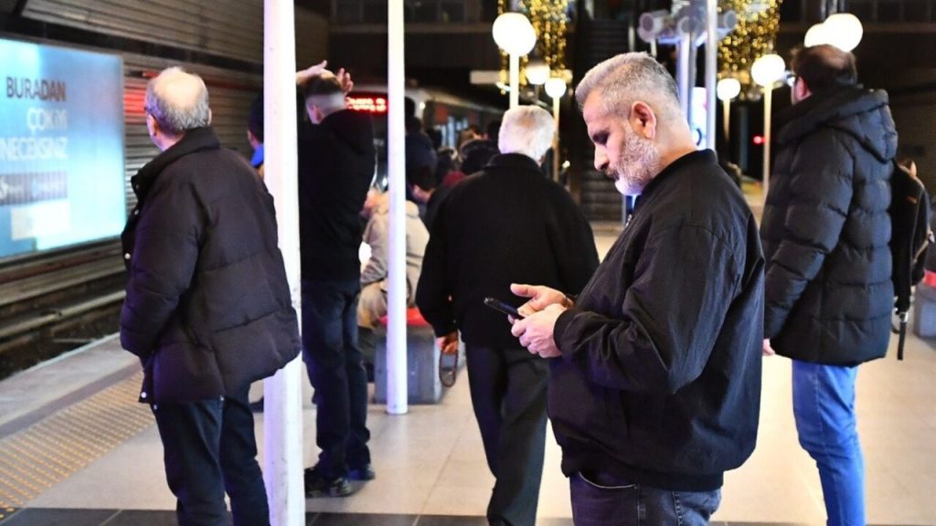 Tünelde bile çekecek! İzmir Metrosu’nda kesintisiz internet dönemi