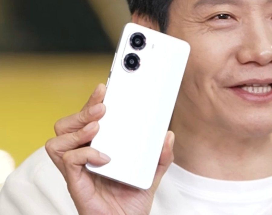 Redmi Turbo 4, Xiaomi CEO’sunun elinde görüntülendi