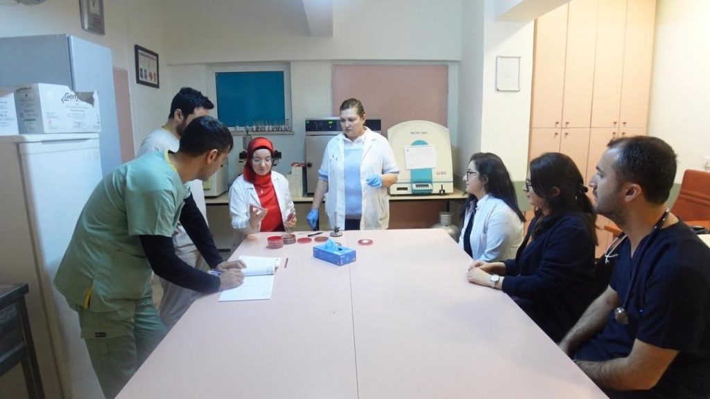 Son haftalarda vakalarda artış var! Uzman isimden ‘Küresel salgın riski’ uyarısı!