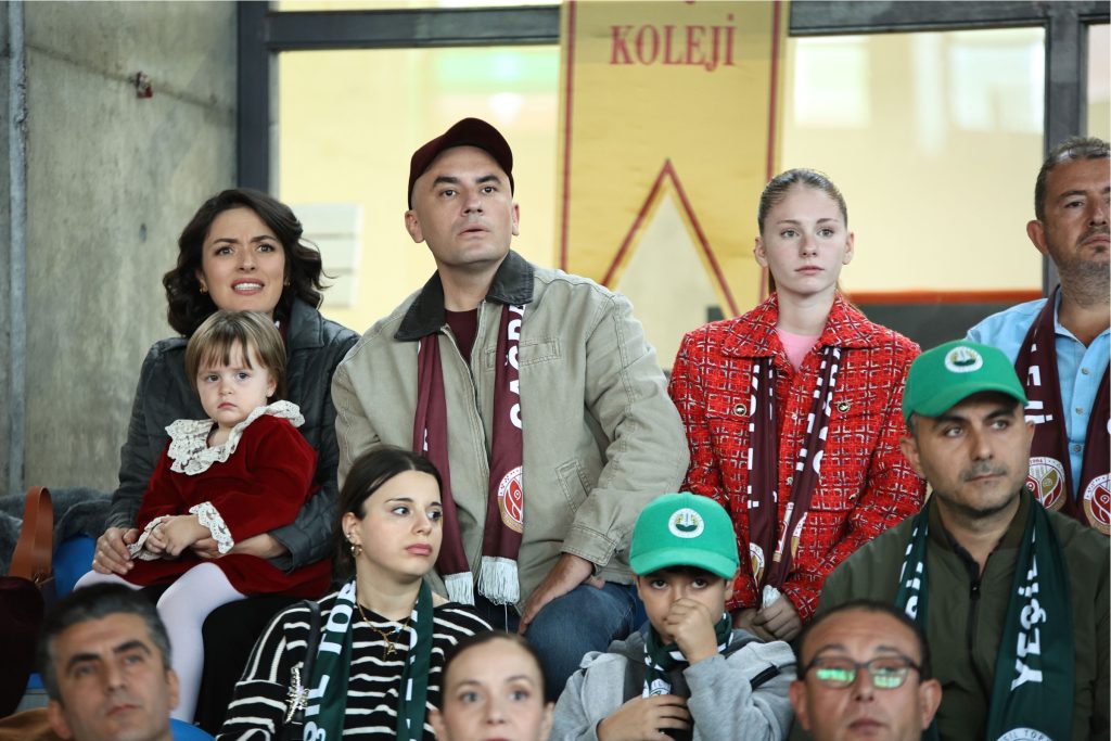 Disney+ Başka Bir Sen filminden yeni tanıtım yayınladı
