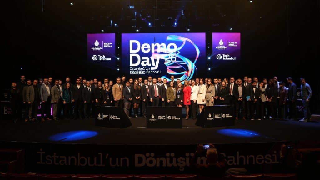 Tech Istanbul Demo Day 2025’te sunum yapan 18 girişim