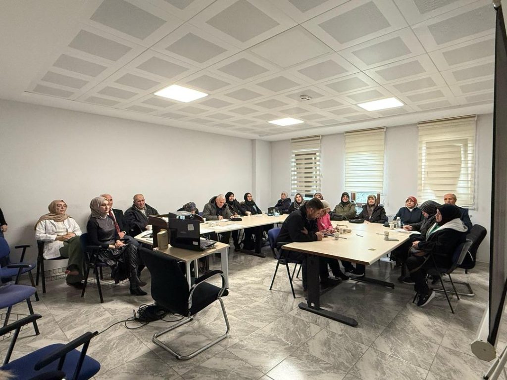 Gediz’de sağlıklı yaşam: ‘Sağlıklı Hayat Akademisi’ başladı!