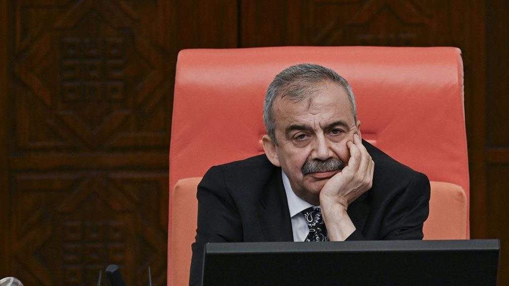Sırrı Süreyya Önder’in sağlık durumu nasıl? Hastaneden son dakika açıklaması