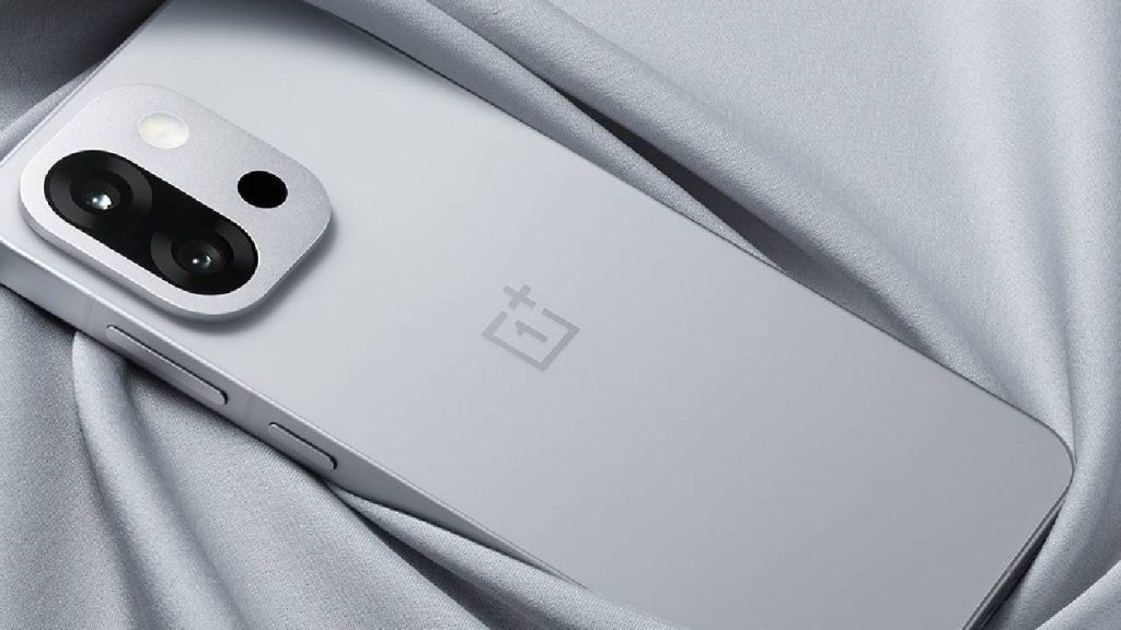OnePlus’tan Snapdragon 8 Elite işlemcili kompakt telefon geliyor!