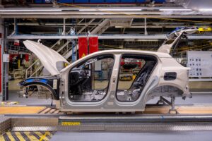 Volvo Cars, tamamen elektrikli EX30 modelinin üretimine Avrupa’da başladı