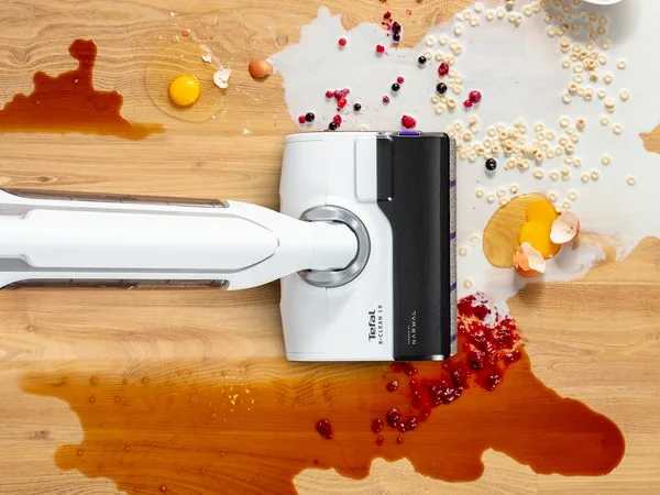 Tefal’den Islak Sert Zemin Temizleyici Süpürge: X-Clean 10
