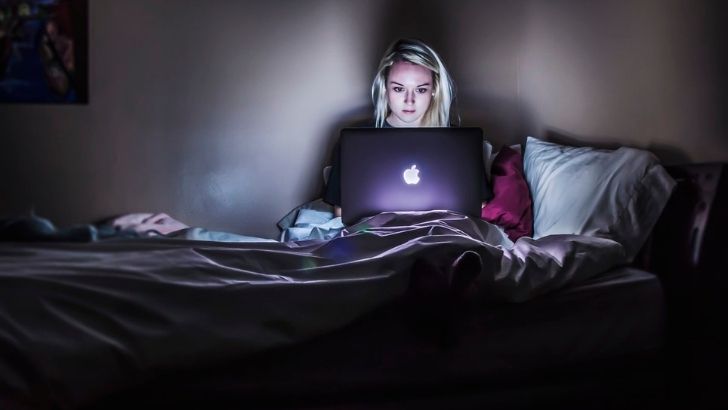 Binge-watching nedir, bu alışkanlıktan nasıl kurtulabilirsiniz?