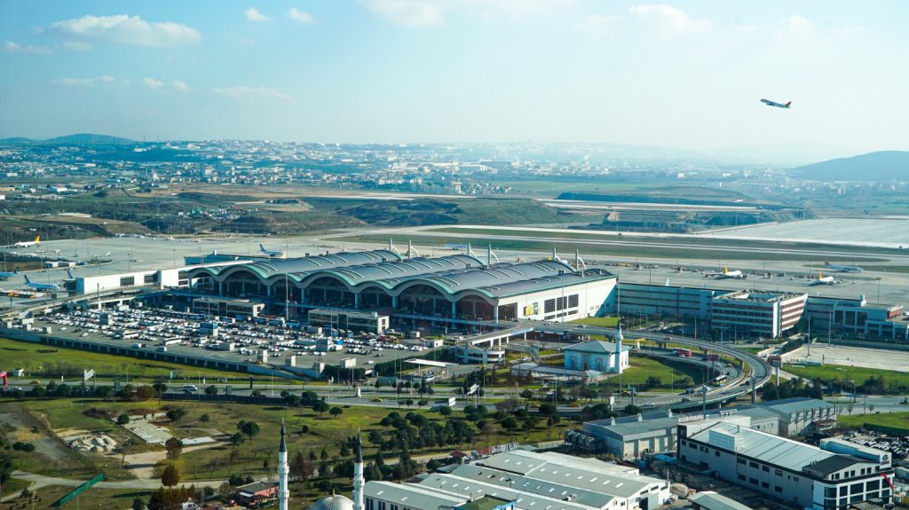 5 günde 701 bin yolcu Sabiha’dan uçtu