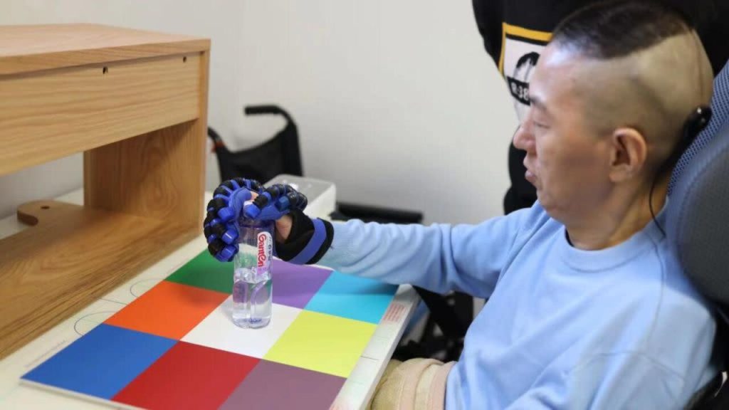 Çin, beyin implantı yarışına katılıyor!
