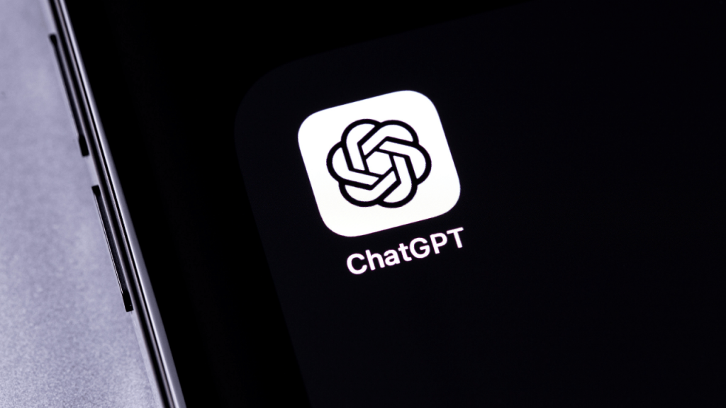ChatGPT artık belgelerden bilgi çekiyor, toplantıları kaydediyor