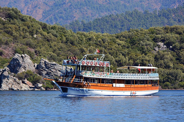 Muğla Marmaris Tekne Turu 2025 Fiyatları – Marmaris Tekne Turu: Rota – Tavsiyeler – Merak Edilenler