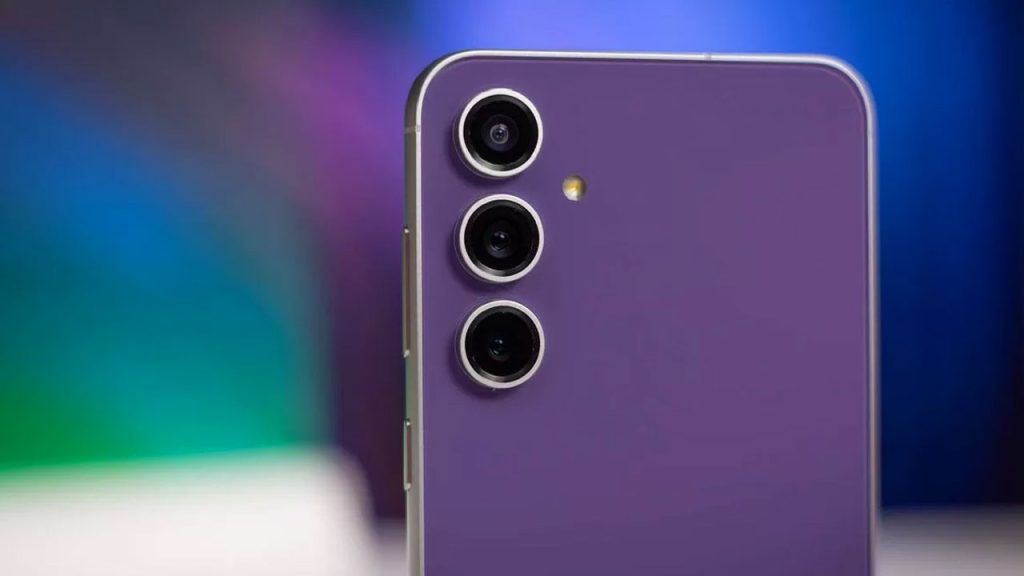 Galaxy S24 FE için Haziran 2025 güncellemesi yayında