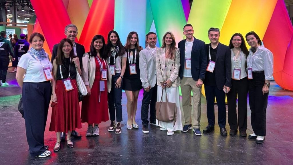 Sanofi’nin PharmUp programı kapsamında Vivatech’e katılan girişimler