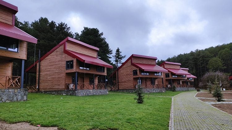 Bursa Keles Belediyesi Kocayayla Bungalov Evleri 2025 Konaklama Ücretleri