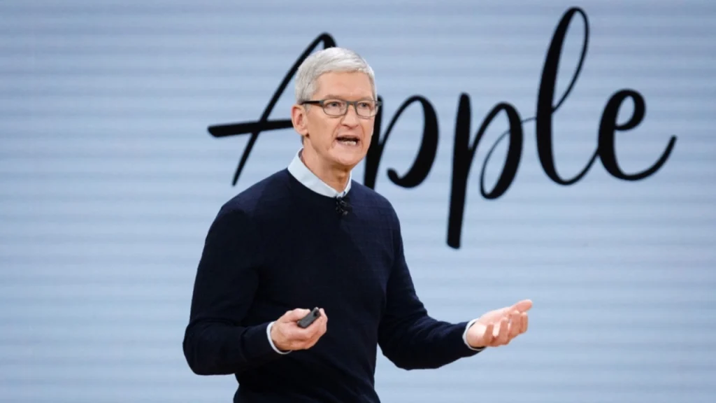 Apple CEO’su Tim Cook tasarımcı oluyor