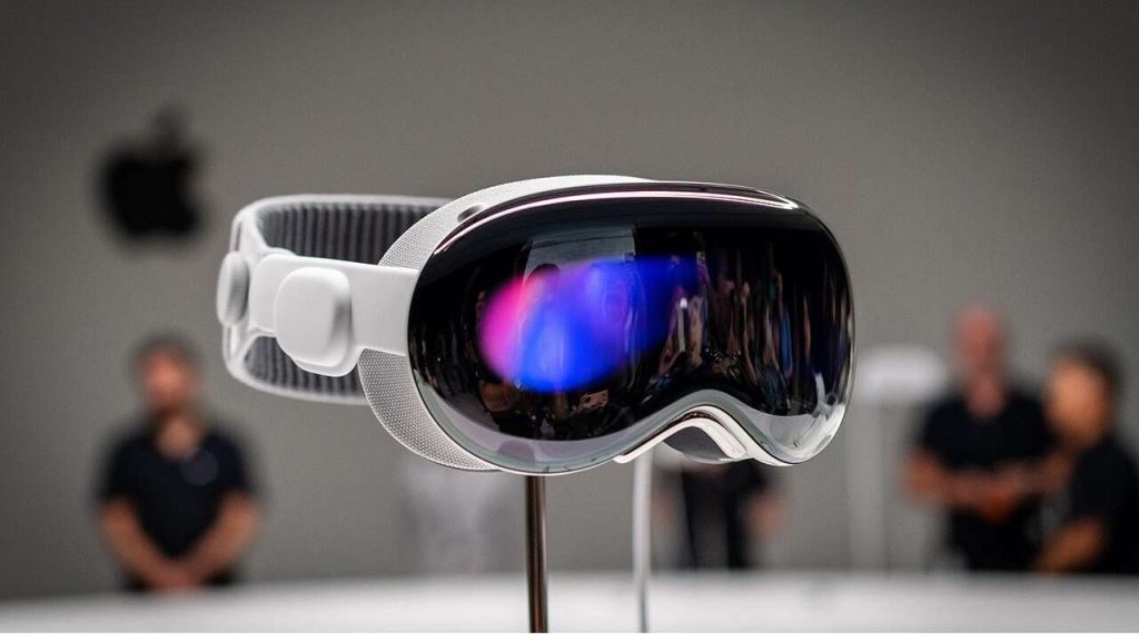 Apple, Vision Pro mühendisini ticari sırları çalmakla suçluyor!