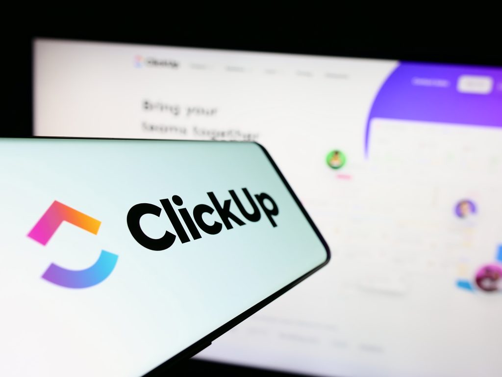 Yapay zeka destekli 10 CRM aracı