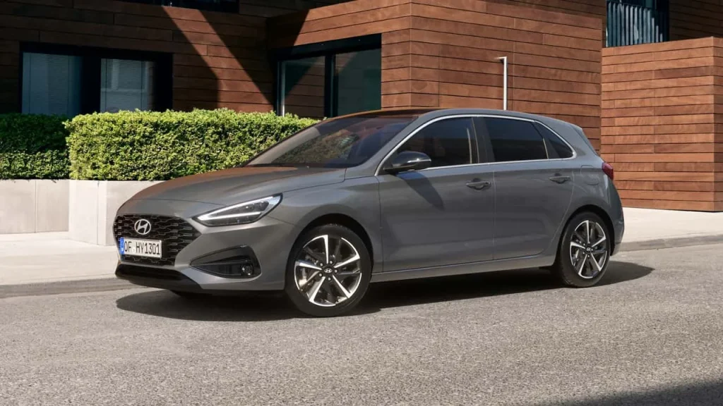 Efsane model Hyundai i30 hibrit motorla Türkiye’ye geldi!