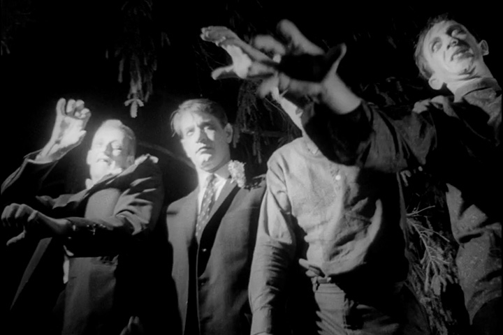 En İyi 15 Zombi Filmi – Korku ve Gerilimin Zirvesi