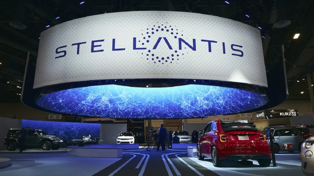 Stellantis otonom sürüşte pes etti!