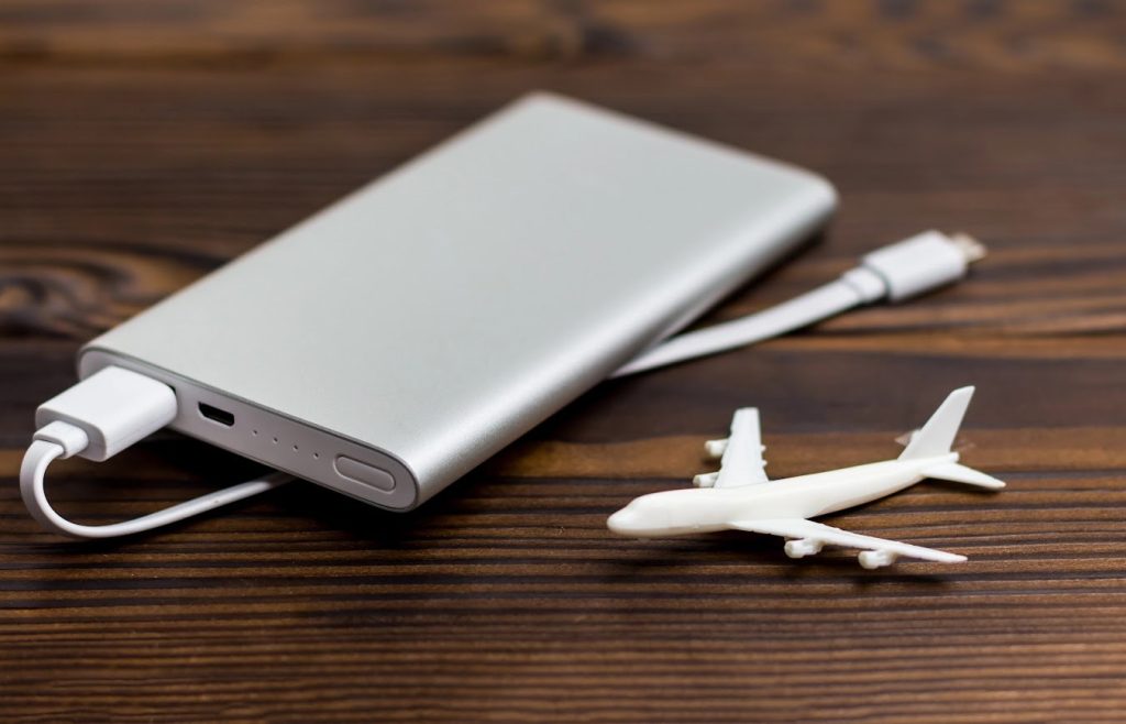Ulaştırma Bakanı Uraloğlu Açıkladı: Uçaklarda Powerbank Yasağı Geliyor