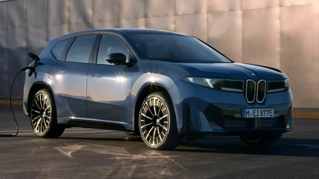 BMW’nin Neue Klasse dönemi başlıyor! 2026 BMW iX3 tanıtıldı
