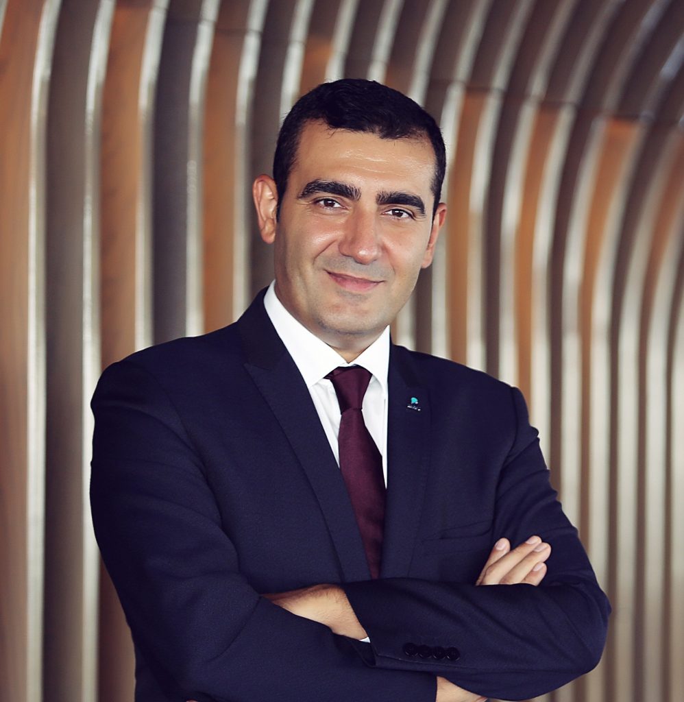 Hamburger ekmekleri tepsiye dönüşecek, tonlarca atık ekmek geri dönecek