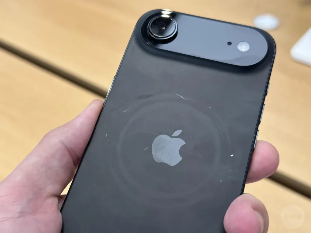 iPhone 17 serisinin çok kolay çizildiği iddia edildi